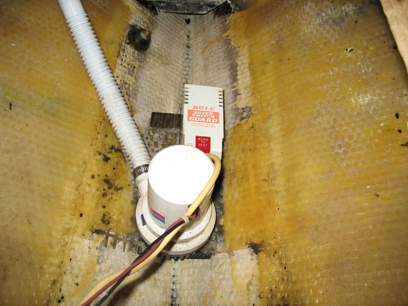 Fwd Bilge Pump 3.jpg